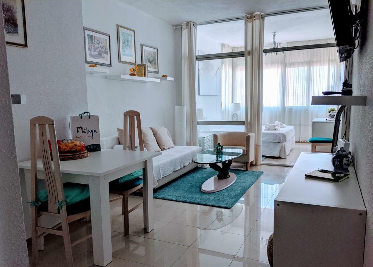 Home Away In The Heart Of Town Torremolinos Bagian luar foto